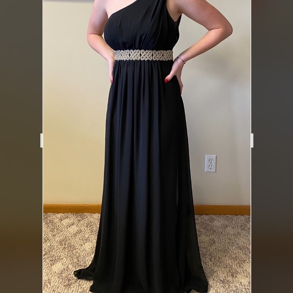 Prom dress - Picture 1 of 4